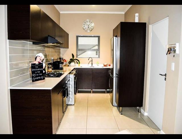 2 BEDROOM APARTMENT FOR SALE IN GREENSTONE HILL